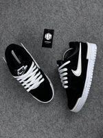 Tênis Nike Dunk - Twist Preto/Branco