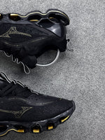 Tênis Mizuno Pro 13 - Preto/Dourado