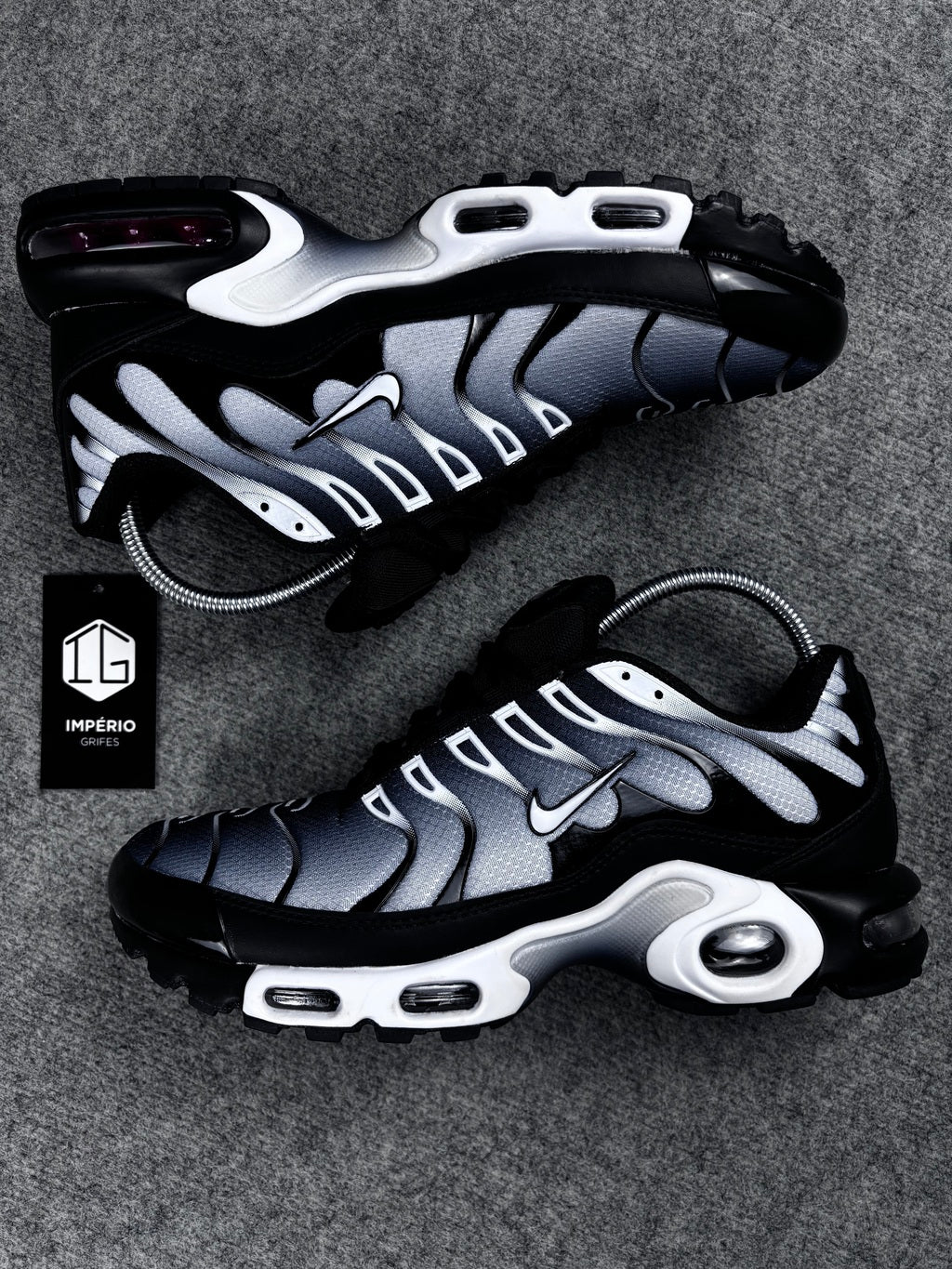 Tênis Nike Air Max TN - Black Metallic