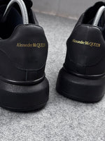 Tênis Alexander McQueen All Black