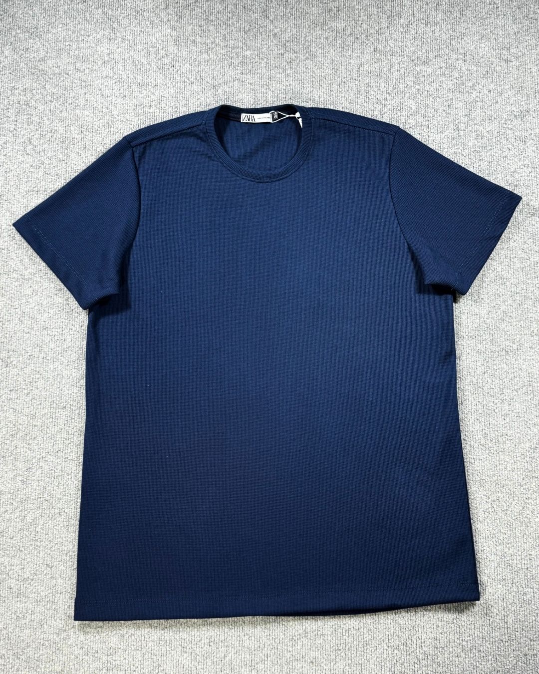 Camiseta Zara Texturizada Basic - Azul Marinho